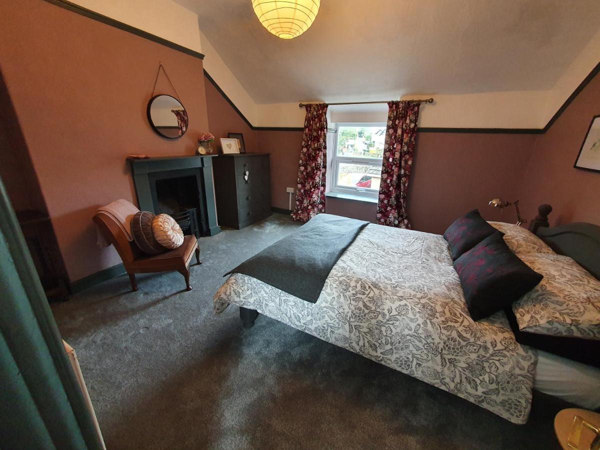 Cosy Cottage In Heart Of Llangollen Extérieur photo