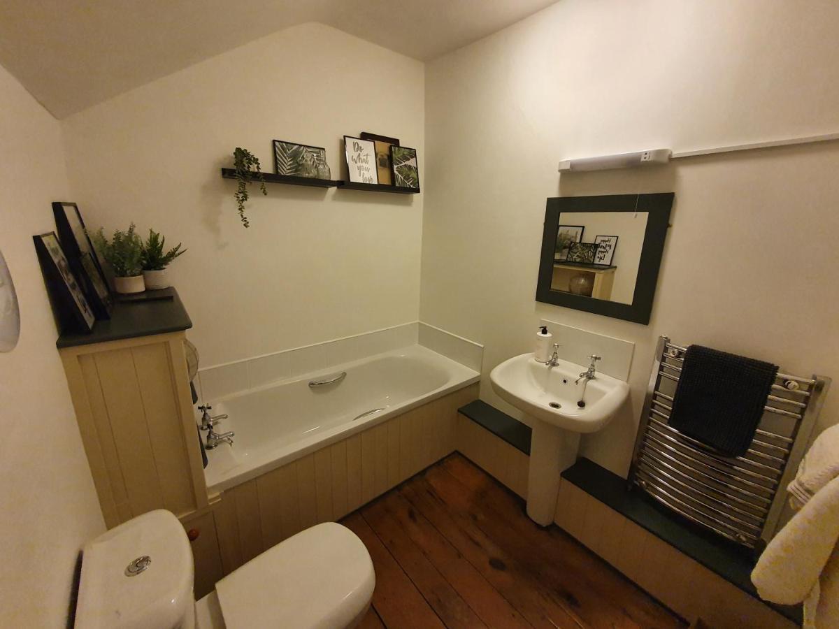 Cosy Cottage In Heart Of Llangollen Extérieur photo