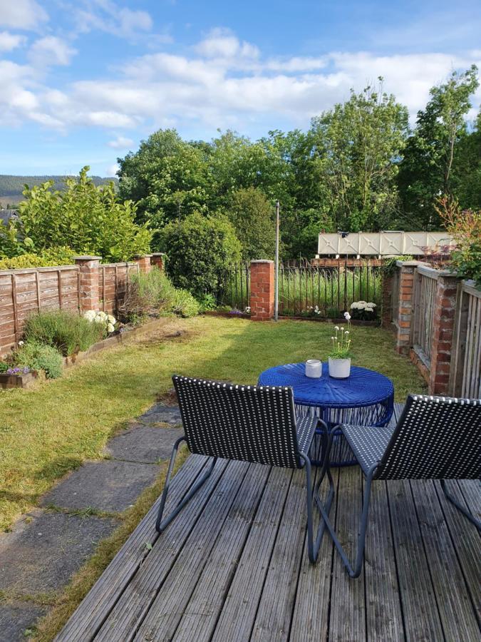 Cosy Cottage In Heart Of Llangollen Extérieur photo