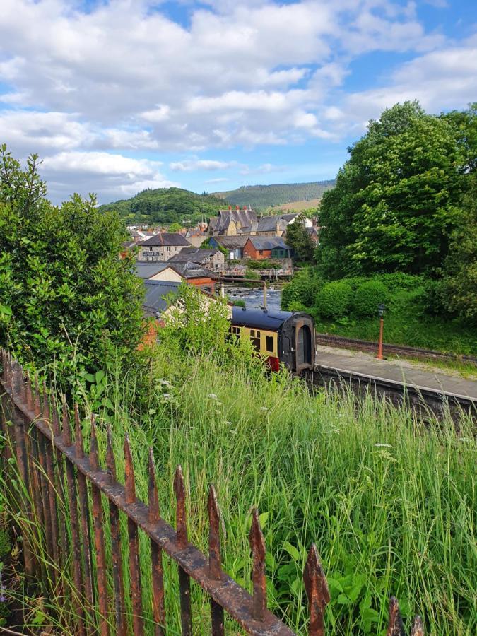 Cosy Cottage In Heart Of Llangollen Extérieur photo